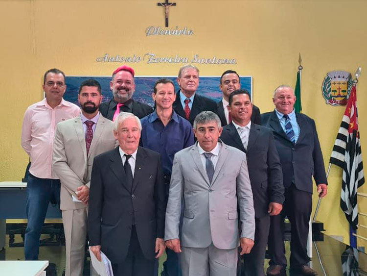 Sessão solene oficializa posse dos eleitos em Nipoã