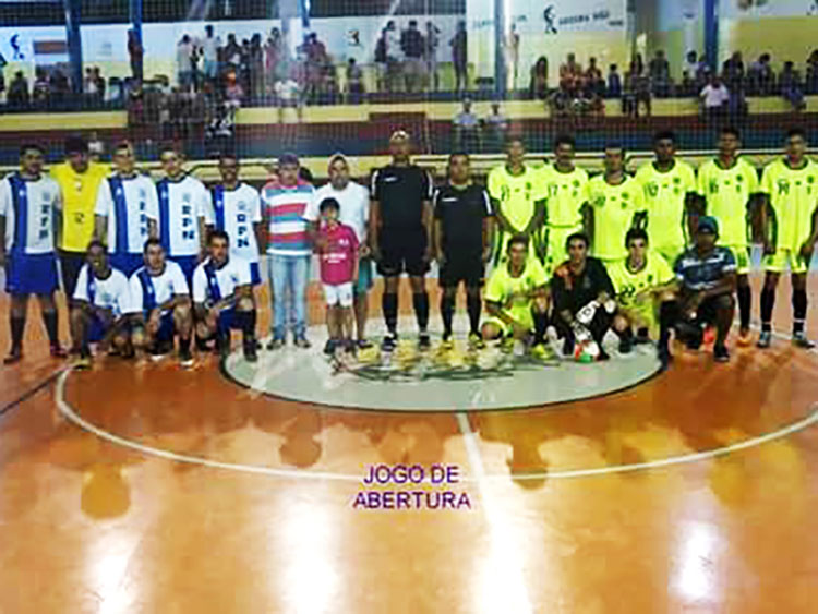 Vereador prestigia abertura do 38° Campeonato de Futsal de Nipoã