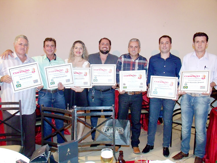 Prefeito e vereadores de Nipoã recebem diploma de destaque em Votuporanga