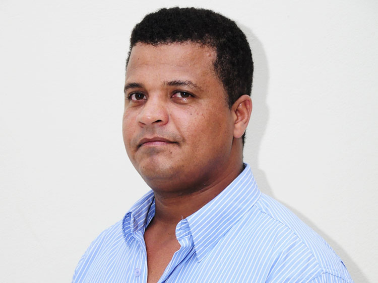 Vereador solicita instalação de bebedouro na Praça da Matriz