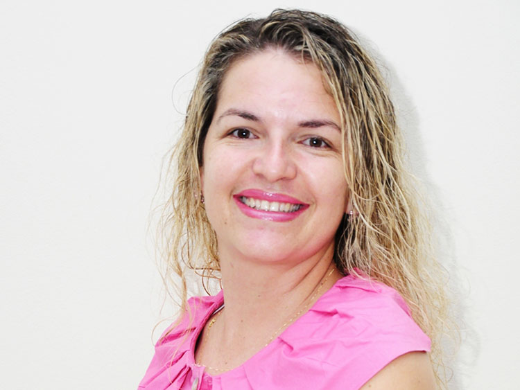 Vereadora solicita reajuste salarial dos servidores públicos municipais